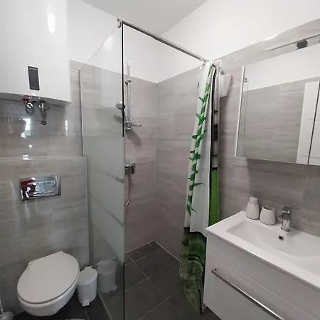 Hacienda Matea Mit Whirlpool, Pool Und Grill Pula