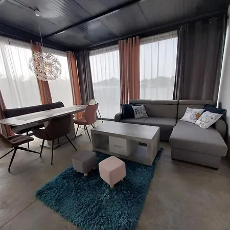 Holiday home Hacienda Matea Mit Whirlpool, Pool Und Grill Pula